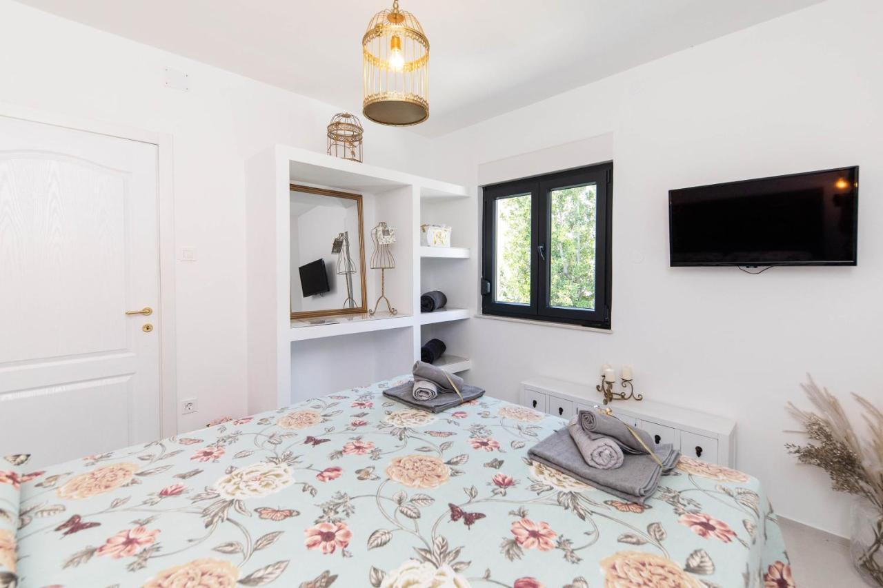 Gloria Luxury Suite Apartment Crikvenica Exterior photo